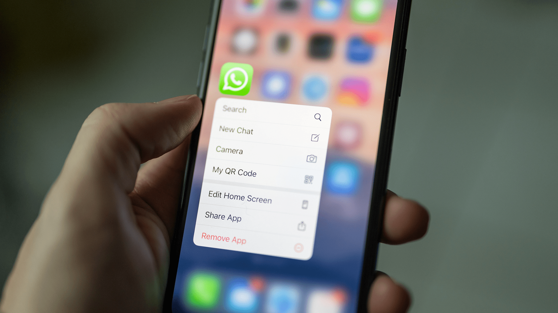 Potencia tus chatbots en WhatsApp con la integración de IA de Salesbot de Kommo